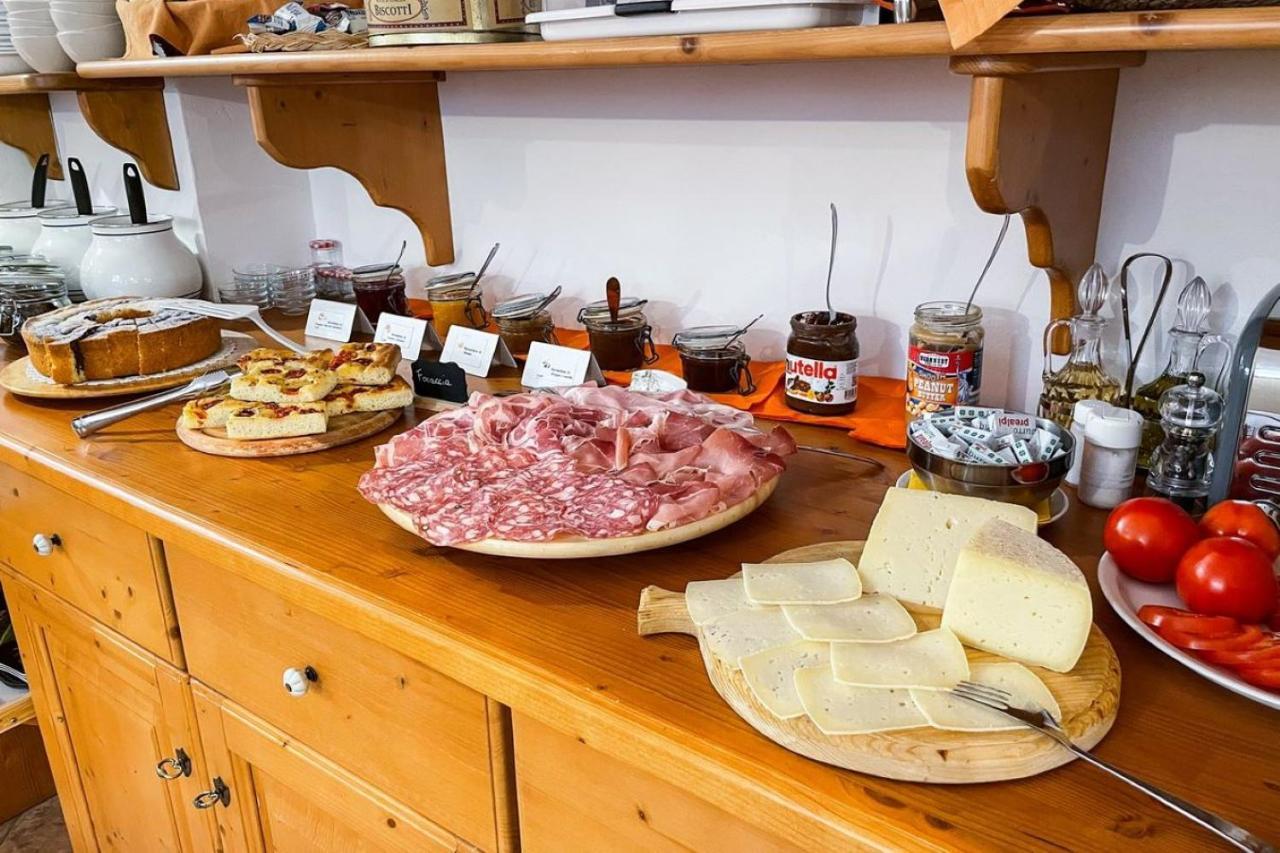 Room & Breakfast Ca Mea Dina Bezzecca Buitenkant foto