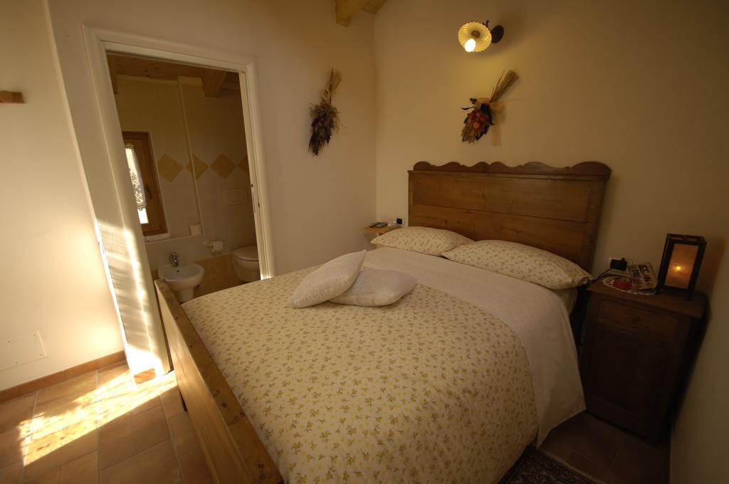 Room & Breakfast Ca Mea Dina Bezzecca Buitenkant foto